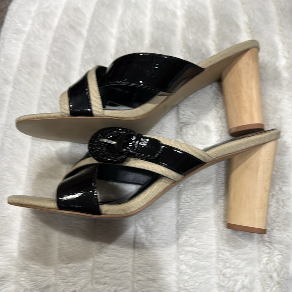 NWOT White House Black Market | Size 10M | Black Patent w/ buckle and Maple Heel - Picture 2 of 4